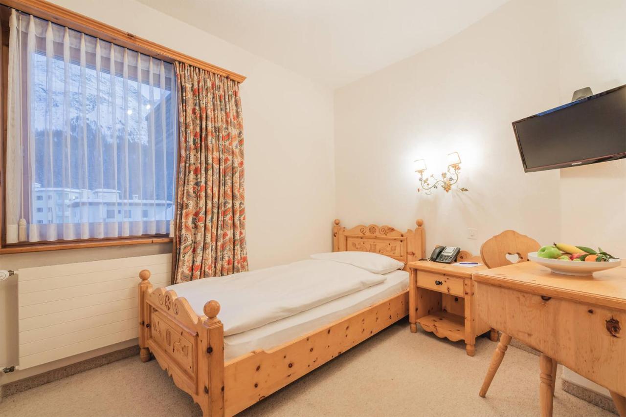 Hotel Corvatsch - Web Check-In เซนต์โมริตส์ ภายนอก รูปภาพ
