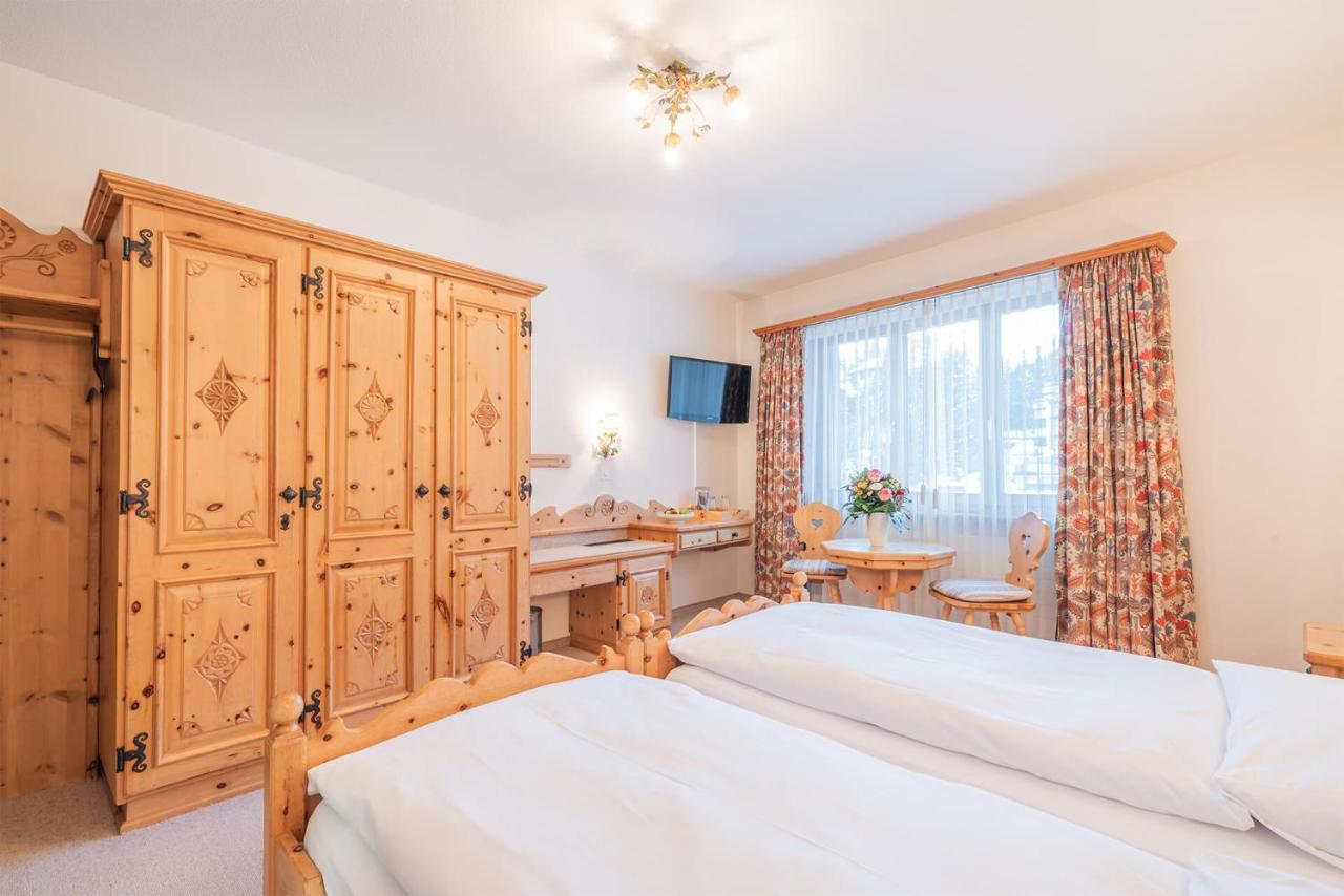 Hotel Corvatsch - Web Check-In เซนต์โมริตส์ ภายนอก รูปภาพ