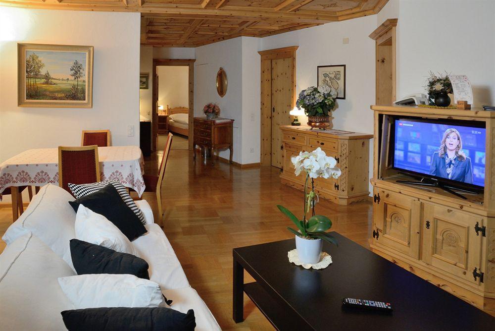 Hotel Corvatsch - Web Check-In เซนต์โมริตส์ ภายนอก รูปภาพ